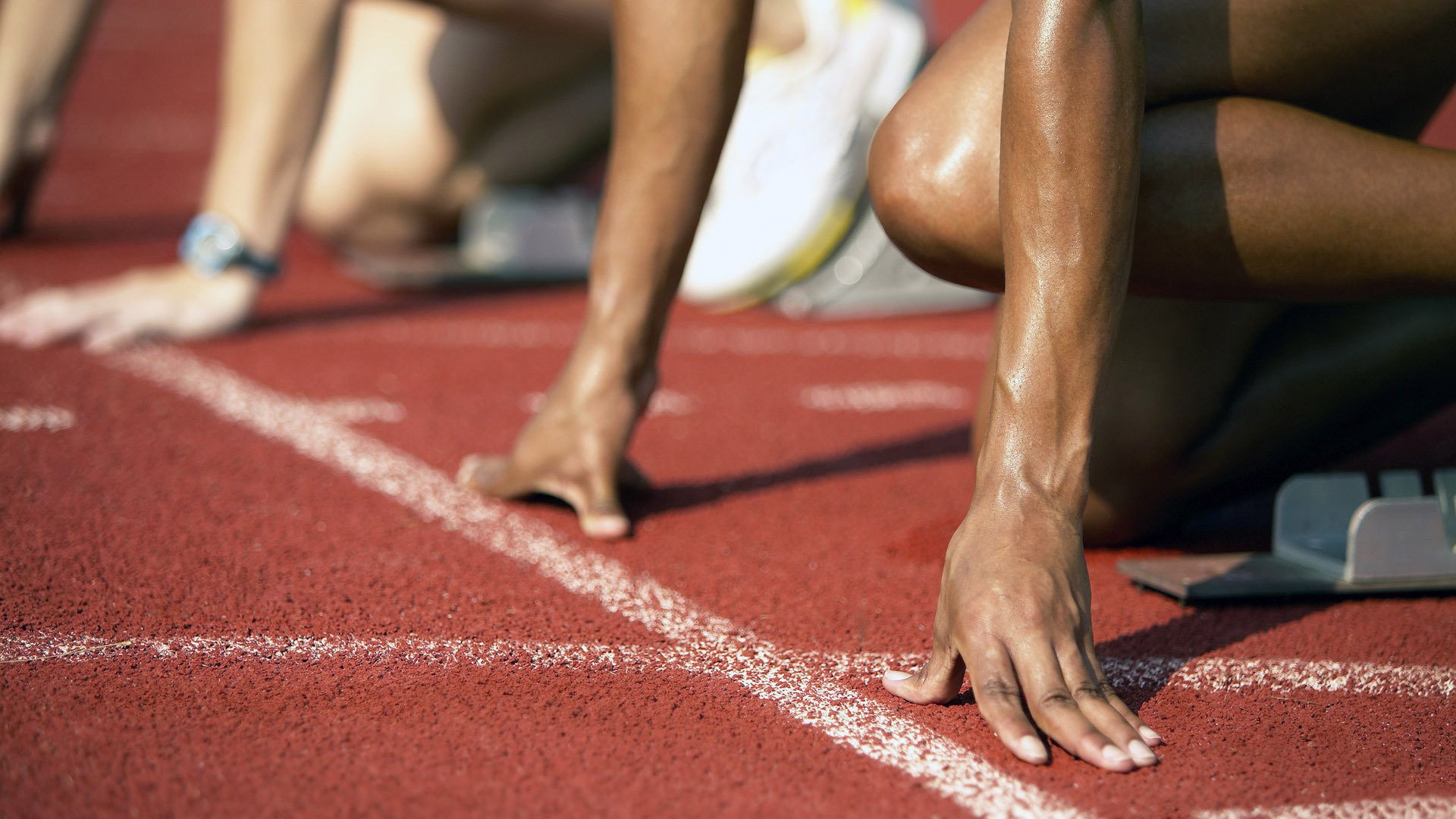 选手早训视频曝光高强度训练引关注，早训项目